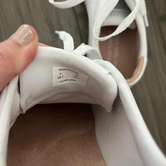 White everlane sneakers brand new size 7 - Picture 3 of 5